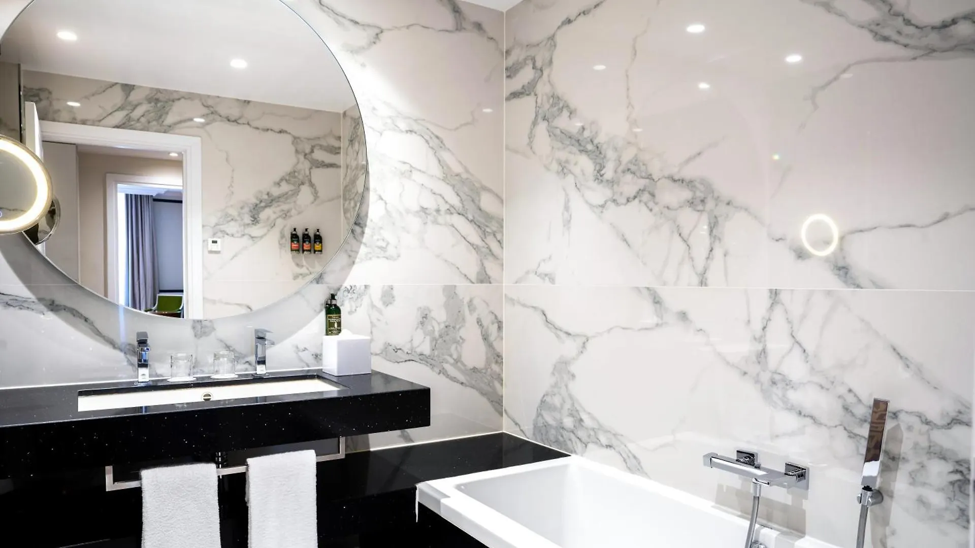 Fraser Le Claridge Champs-elysees Hotel
