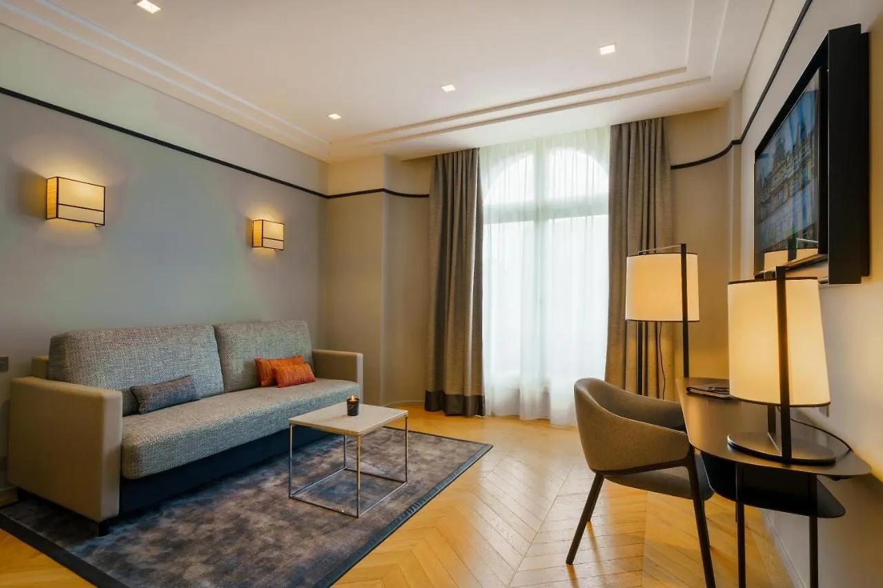 Otel Fraser Le Claridge Champs-elysees 5*