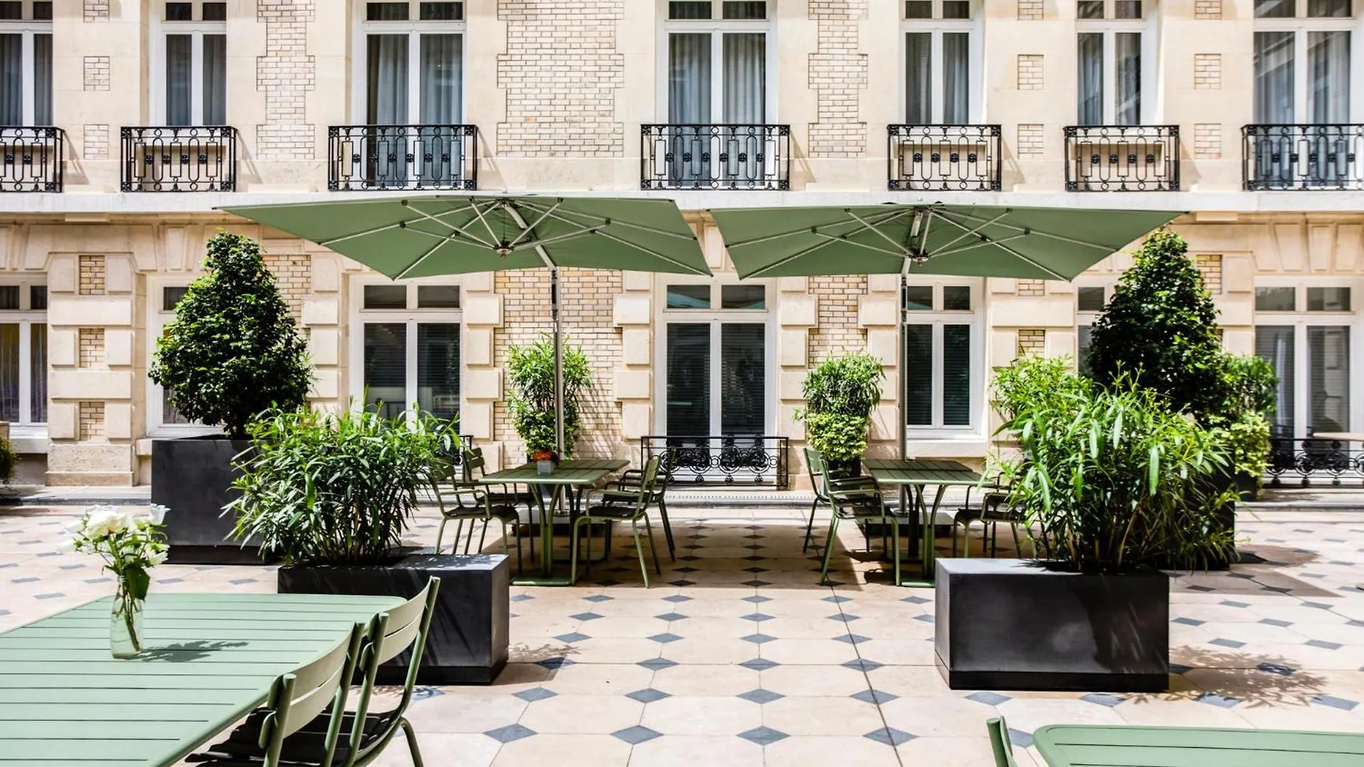 Fraser Le Claridge Champs-elysees Hotel