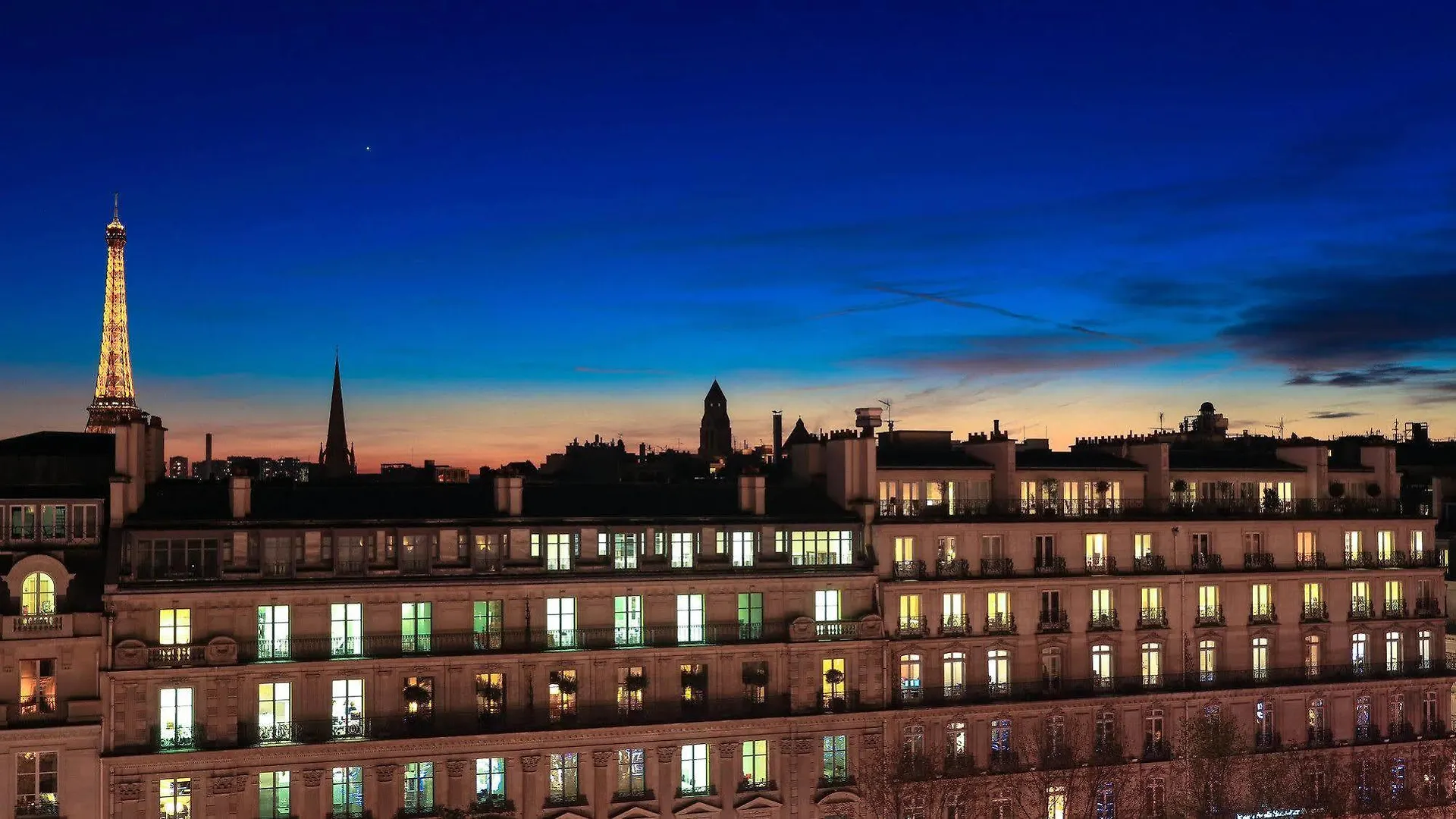 Otel Fraser Le Claridge Champs-elysees